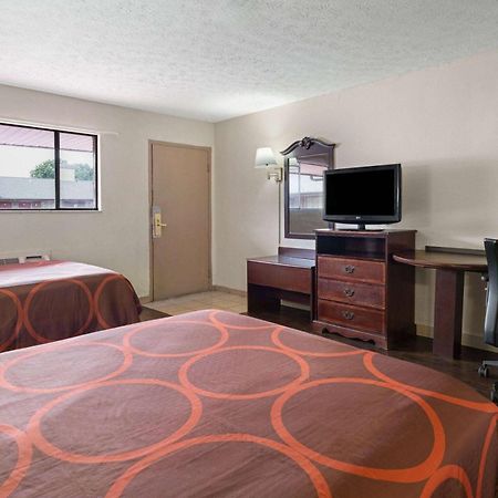 Super 8 By Wyndham Youngstown Girard Εξωτερικό φωτογραφία