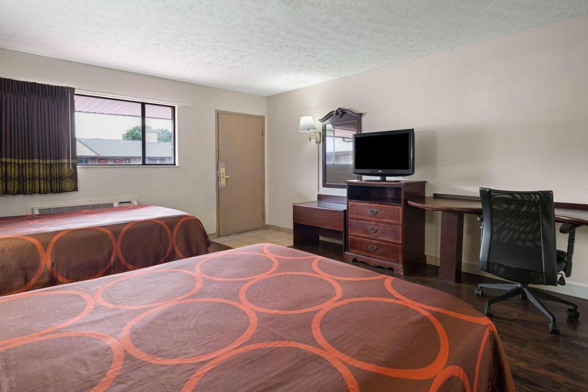 Super 8 By Wyndham Youngstown Girard Εξωτερικό φωτογραφία