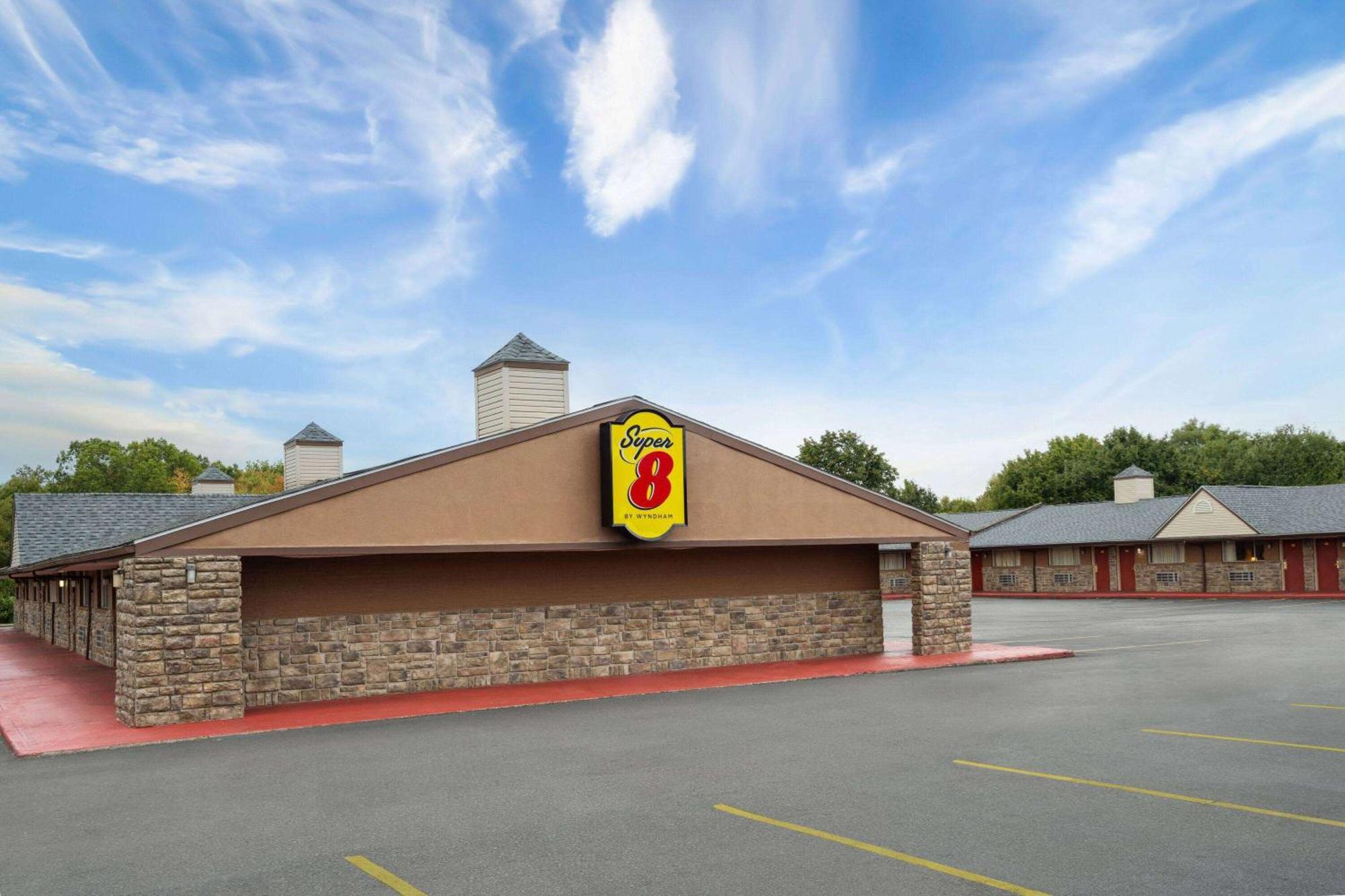 Super 8 By Wyndham Youngstown Girard Εξωτερικό φωτογραφία